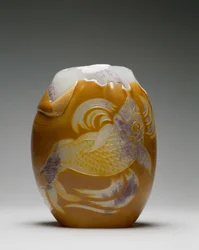 Karpfen-Vase, 1788-84 (geschichtetes und graviertes Glas)